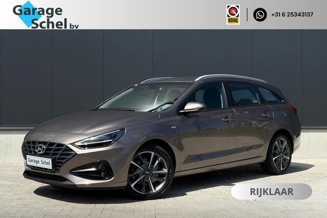 Grijs Gebruikt 2024 Hyundai i30 Premium Stationwagen | € 24.950 (Goede deal) - Afbeelding 1/4