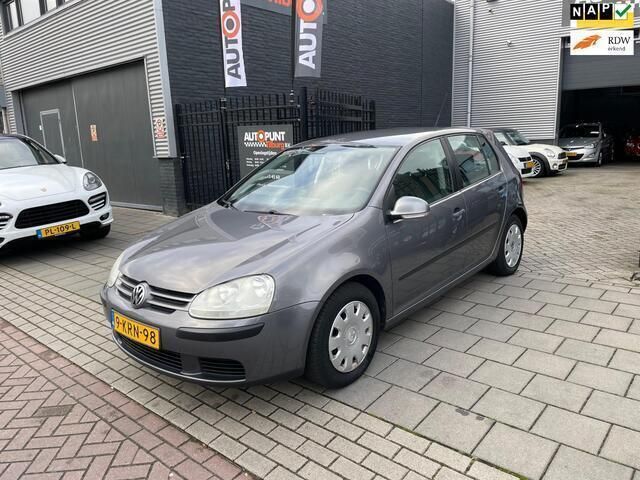 Grijs Gebruikt 2006 VW Golf V Hatchback | € 2.499 (Eerlijke prijs) - Afbeelding 1/4