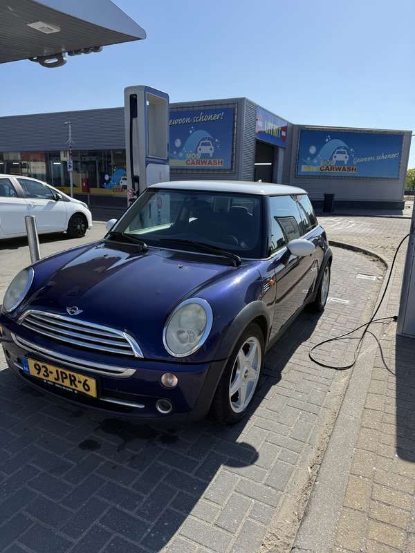 Blauw Gebruikt 2005 Mini Cooper Hatchback | € 1.750 (Eerlijke prijs) - Afbeelding 1/4