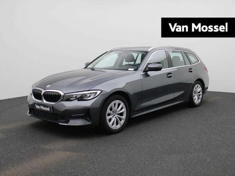Grijs Gebruikt 2021 BMW 318 Stationwagen | € 27.900 (Goede deal) - Afbeelding 1/4