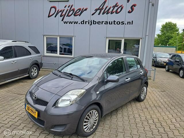 Grijs Gebruikt 2011 Toyota Yaris Hatchback | € 2.950 (Super prijs) - Afbeelding 1/4