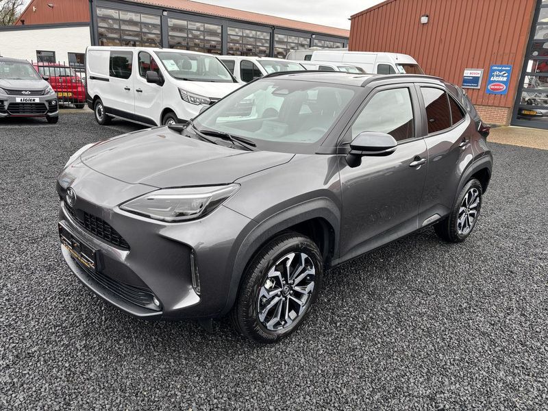Grijs Nieuw 2024 Toyota Yaris Cross Edition SUV | € 32.950 (Eerlijke prijs) - Afbeelding 1/4