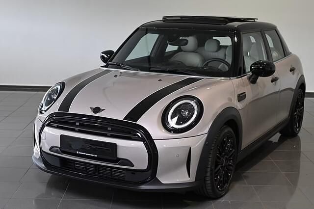 Grijs Gebruikt 2023 Mini Cooper Hatchback | € 33.900 - Afbeelding 1/4