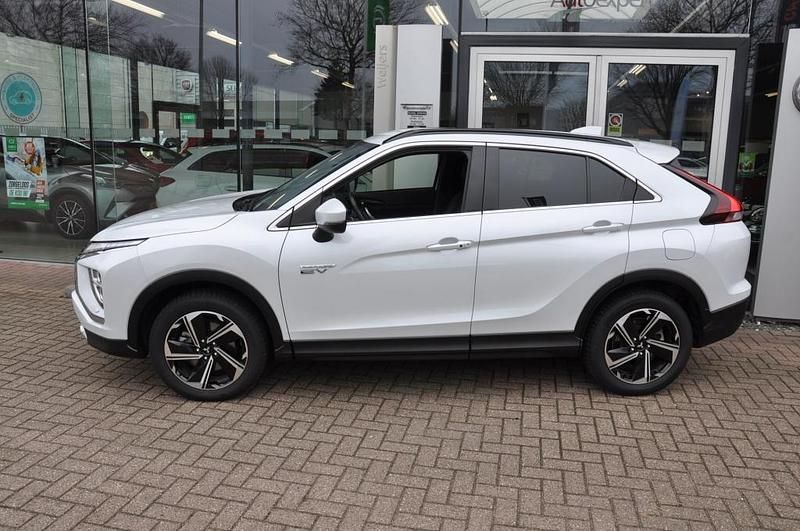 Occasion Mitsubishi Eclipse Cross Intense+ 98 PK (72 kW) 2023 Wit (metallic) SUV
