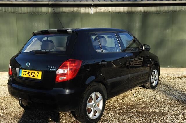 Occasion Skoda Fabia Drive 60 PK (44 kW) 2010 Zwart (metallic) Hatchback