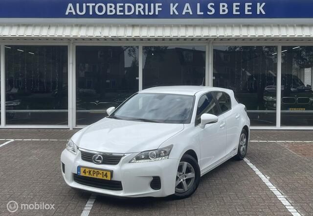 Wit Gebruikt 2013 Lexus CT200h Hatchback | € 9.299 (Eerlijke prijs) - Afbeelding 1/4
