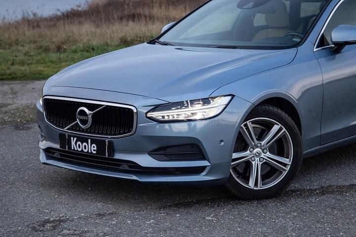 Occasion Volvo V90 Momentum 2017 Blauw Stationwagen