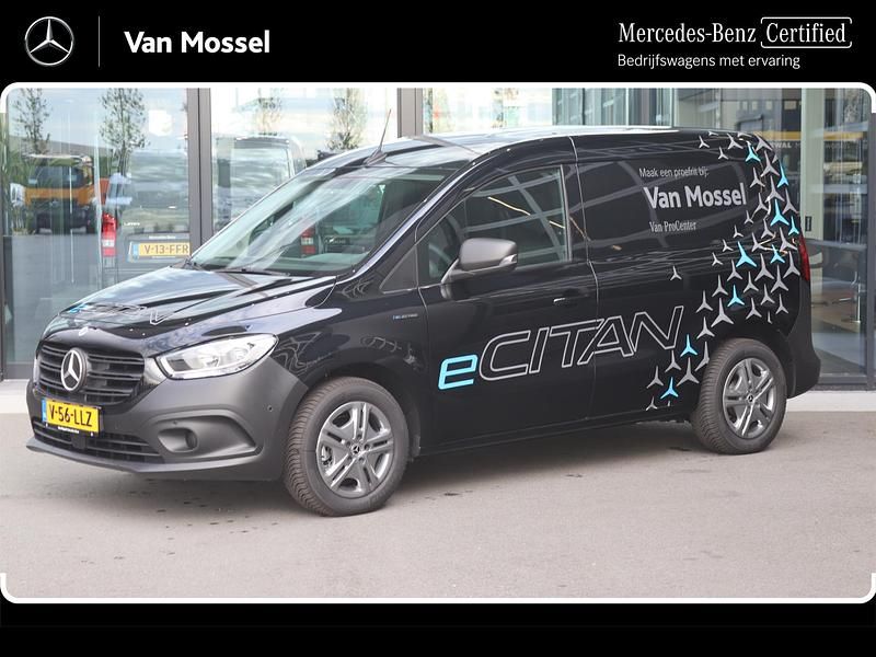 Zwart Nieuw 2025 Mercedes eCitan Van | € 33.945 (Iets duurder) - Afbeelding 1/4