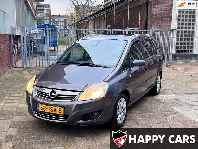 Grijs (metallic) Gebruikt 2009 Opel Zafira Cosmo MPV | € 2.750 (Eerlijke prijs) - Afbeelding 1/4