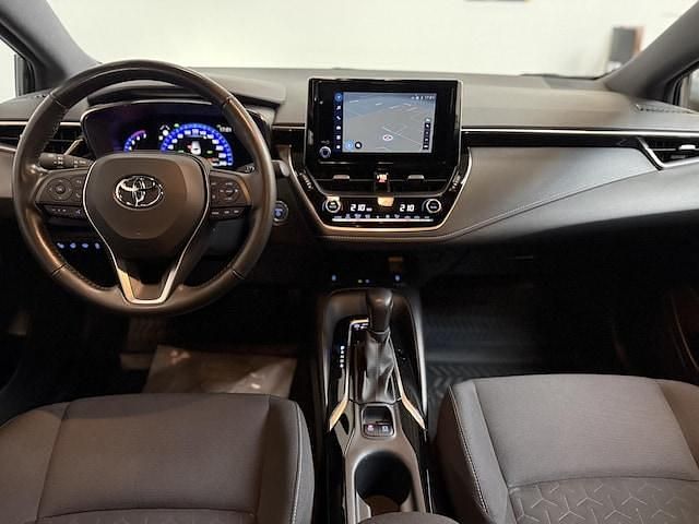 Occasion Toyota Corolla 2022 Zwart Hatchback