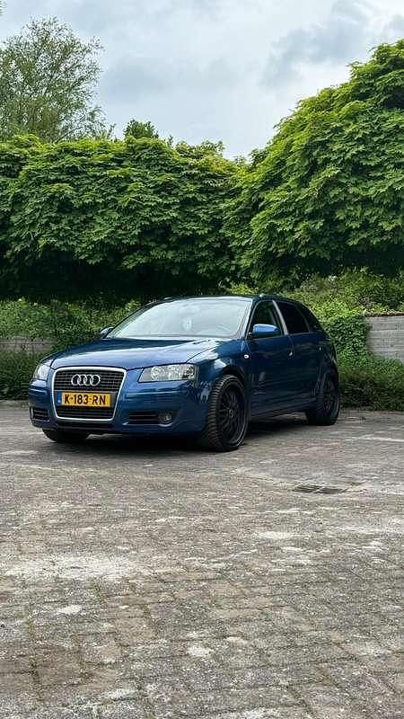 Blauw Gebruikt 2005 Audi A3 Hatchback | € 3.999 (Goede deal) - Afbeelding 1/4