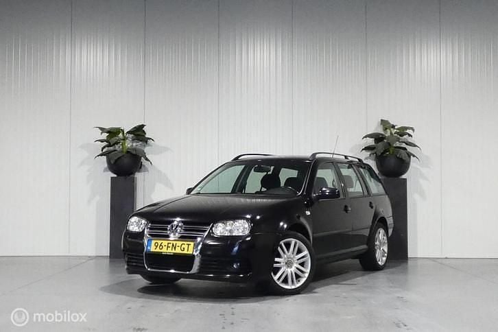 Zwart Occasion 2000 VW Golf IV Trendline Stationwagen | € 2.999 - Afbeelding 1/4