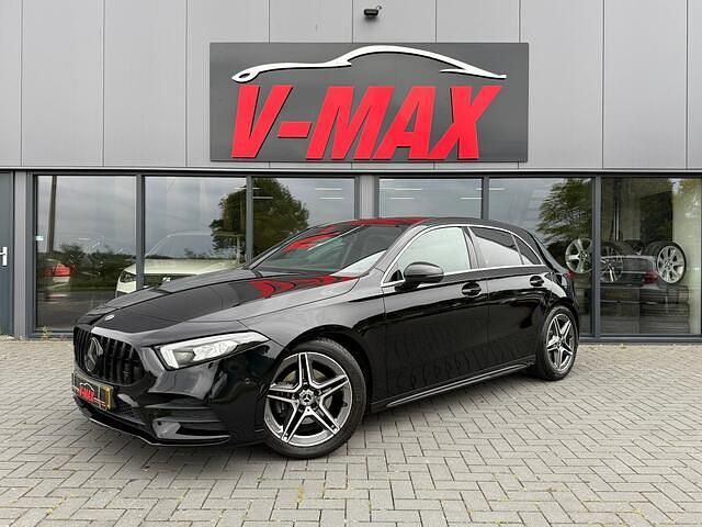 Zwart Gebruikt 2019 Mercedes A200 AMG Hatchback | € 21.999 (Eerlijke prijs) - Afbeelding 1/4