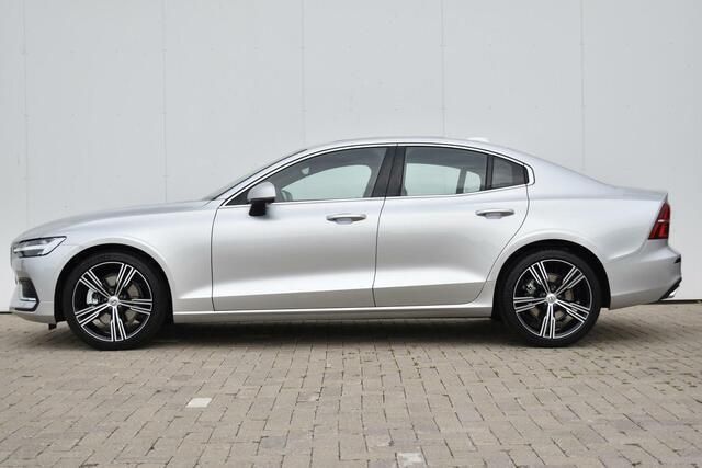 Grijs Gebruikt 2022 Volvo S60 Inscription Sedan | € 40.950 (Eerlijke prijs) - Afbeelding 1/4