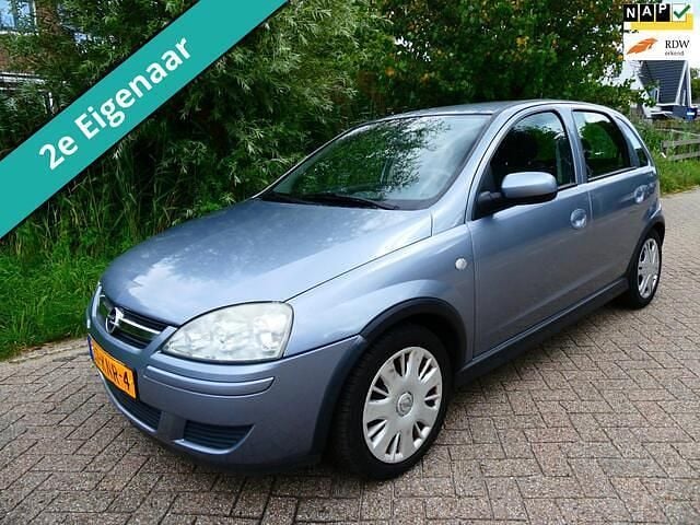 Grijs Gebruikt 2005 Opel Corsa Hatchback | € 1.995 (Eerlijke prijs) - Afbeelding 1/4