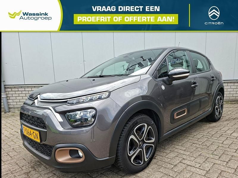 Grijs Gebruikt 2023 Citroën C3 PureTech Hatchback | € 14.935 (Goede deal) - Afbeelding 1/4