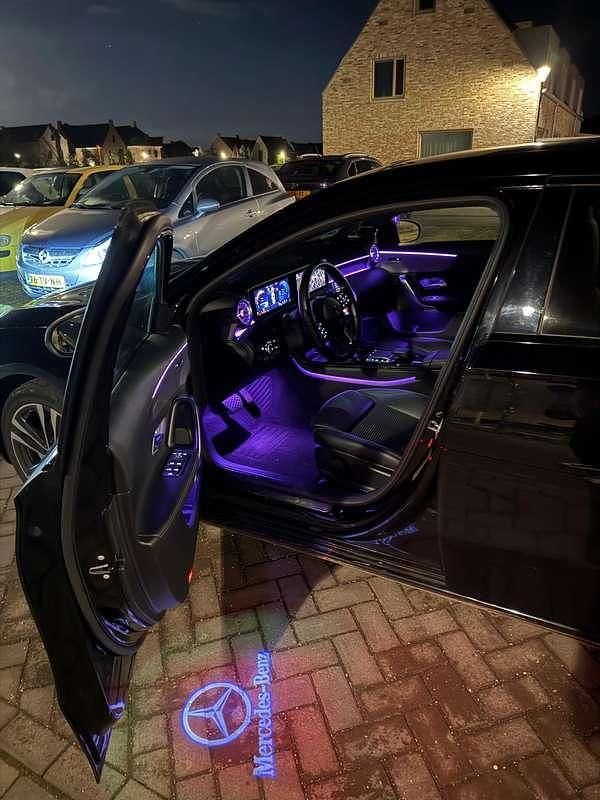 Zwart Gebruikt 2019 Mercedes A200 Premium Plus Stationwagen | € 26.000 (Eerlijke prijs) - Afbeelding 1/4