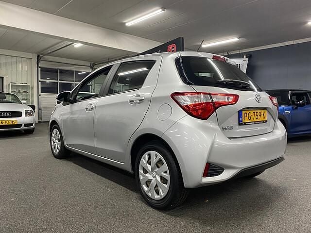 Occasion Toyota Yaris 112 PK (82 kW) 2017 Grijs Hatchback