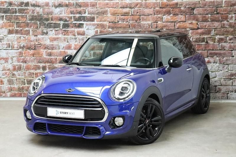 Occasion Mini Cooper Business 2018 Blauw (metallic) Hatchback
