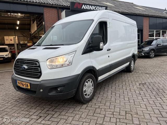 Wit Gebruikt 2018 Ford Transit Ambiente Van | € 9.950 (Eerlijke prijs) - Afbeelding 1/4