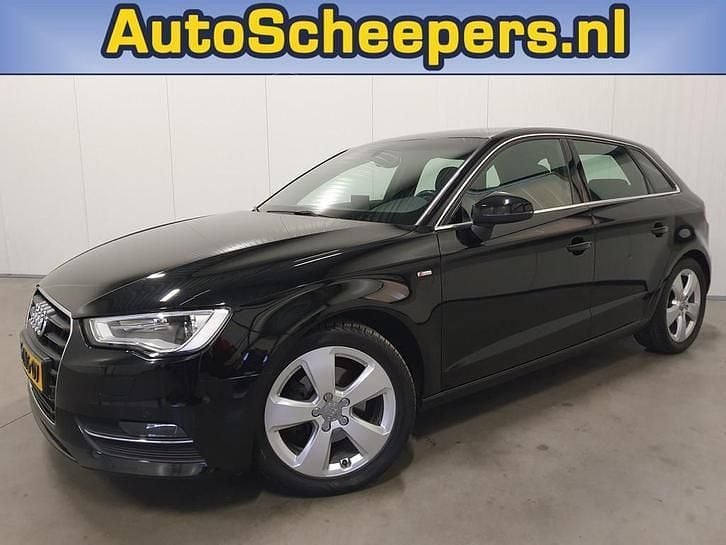 Zwart Gebruikt 2015 Audi A3 Ambition Hatchback | € 9.745 (Super prijs) - Afbeelding 1/4
