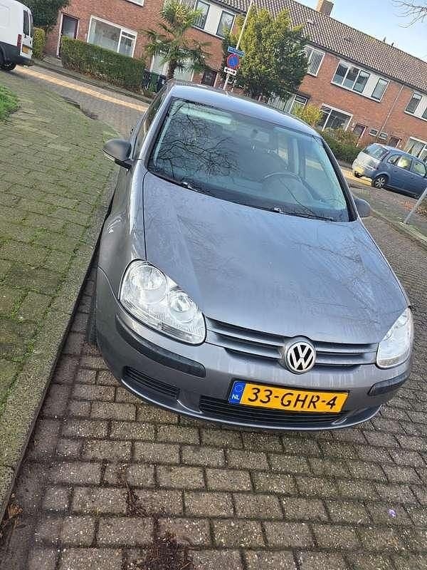 Grijs Occasion 2008 VW Golf V Trendline Stationwagen | € 3.500 (Goede deal) - Afbeelding 1/4