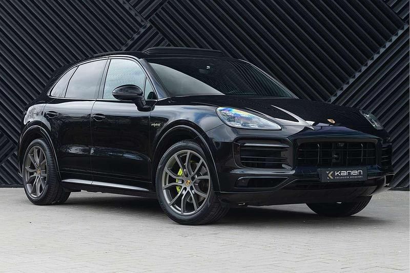 Zwart Gebruikt 2018 Porsche Cayenne Sport SUV | € 59.900 (Iets duurder) - Afbeelding 1/4