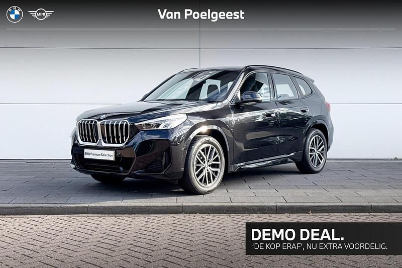 Zwart Gebruikt 2025 BMW X1 Comfort Edition SUV | € 49.900 (Iets duurder) - Afbeelding 1/4