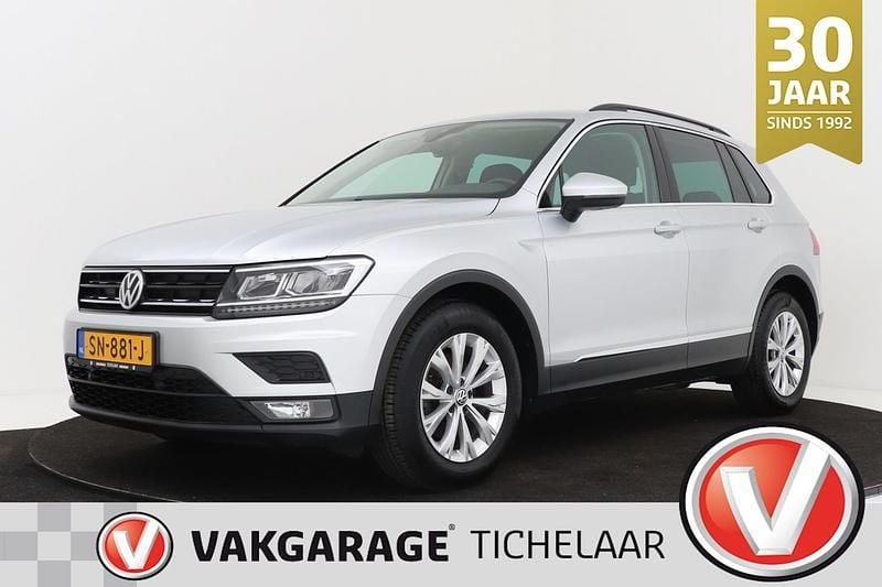 Grijs Gebruikt 2018 VW Tiguan Comfortline SUV | € 19.699 (Super prijs) - Afbeelding 1/3