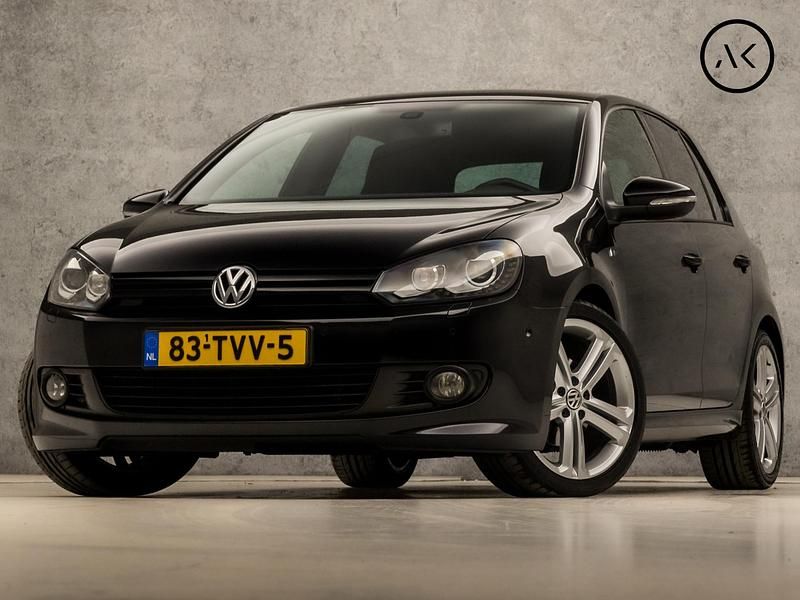 Zwart Gebruikt 2012 VW Golf VII Sport Hatchback | € 8.945 (Eerlijke prijs) - Afbeelding 1/4