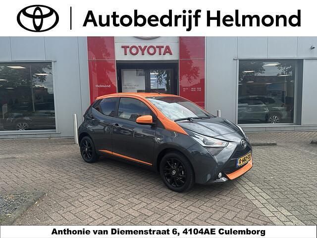 Grijs Gebruikt 2021 Toyota Aygo Hatchback | € 14.500 (Iets duurder) - Afbeelding 1/4
