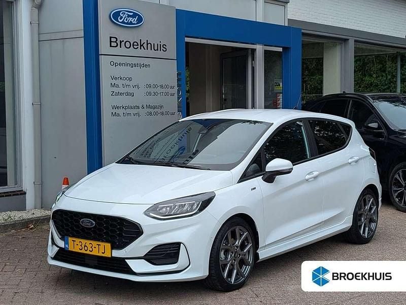 Wit Gebruikt 2023 Ford Fiesta ST-Line Hatchback | € 21.500 (Iets duurder) - Afbeelding 1/4