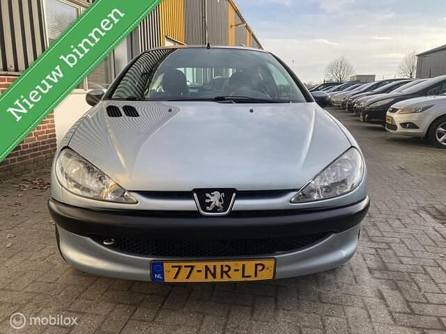 Occasion Peugeot 206 75 PK (55 kW) 2004 Grijs Hatchback