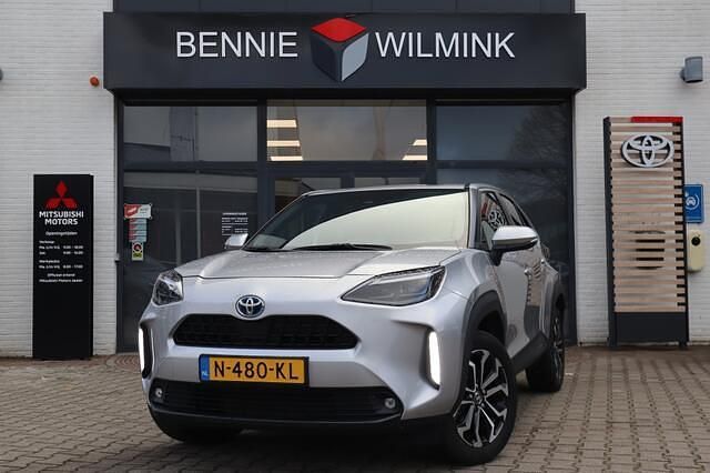 Grijs Gebruikt 2021 Toyota Yaris Edition MPV | € 25.650 (Eerlijke prijs) - Afbeelding 1/4