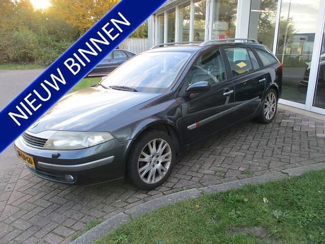 Grijs (metallic) Gebruikt 2002 Renault Laguna GrandTour Stationwagen | € 1.160 - Afbeelding 1/4