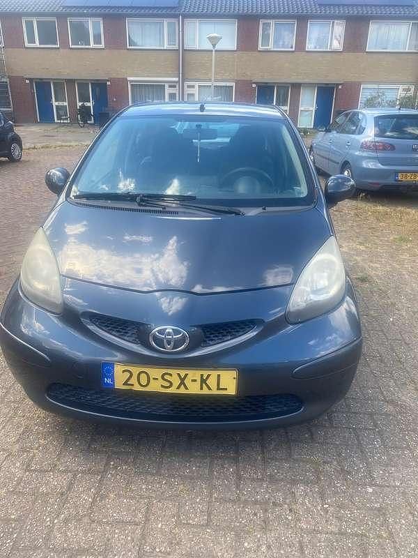 Zwart Gebruikt 2006 Toyota Aygo Hatchback | € 700 (Super prijs) - Afbeelding 1/3