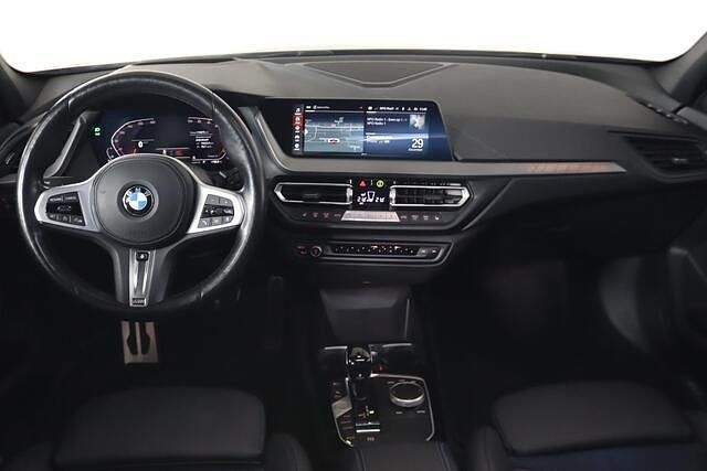 Occasion BMW 120 Executive 178 PK (130 kW) 2021 Zwart Hatchback