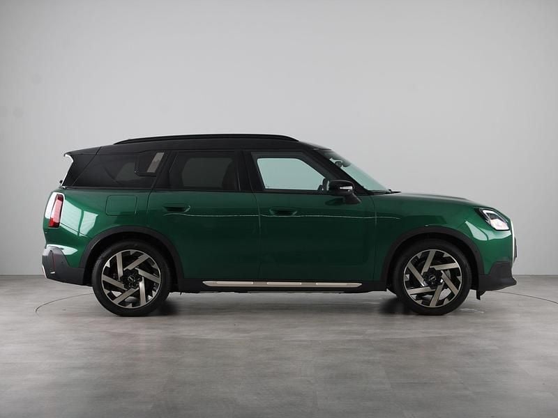Nieuw Mini Countryman Favoured 150 kW (204 PK) 2025 Groen SUV
