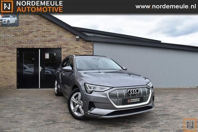 Grijs Gebruikt 2019 Audi e-tron SUV | € 16.900 (Goede deal) - Afbeelding 1/4