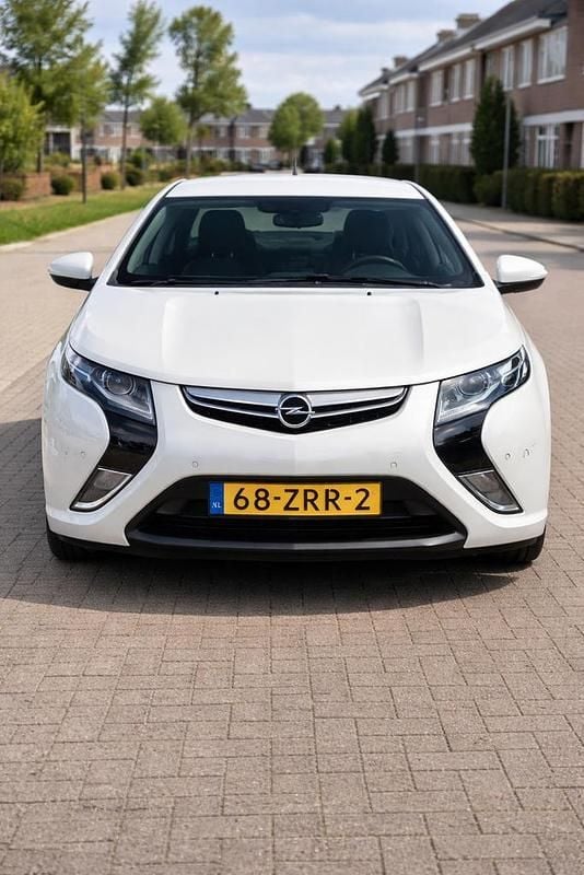 Occasion 2013 Opel Ampera Hatchback | € 8.950 (Eerlijke prijs) - Afbeelding 1/4