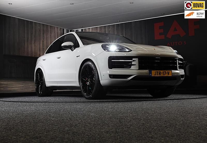 Grijs Occasion 2026 Porsche Cayenne Sport SUV | € 134.850 (Super prijs) - Afbeelding 1/3
