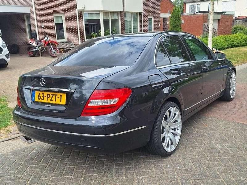 Occasion Mercedes C180 120 PK (88 kW) 2011 Zwart Sedan