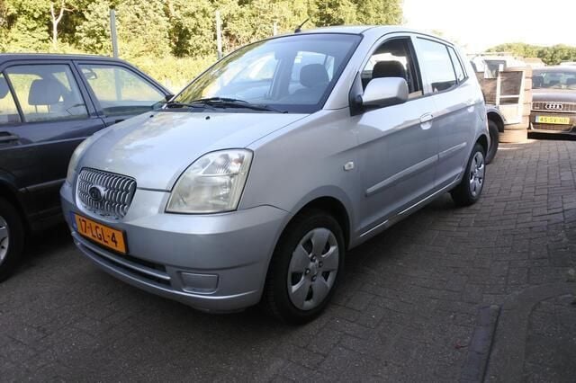 Grijs Gebruikt 2004 Kia Picanto 2 Hatchback | € 695 (Eerlijke prijs) - Afbeelding 1/4