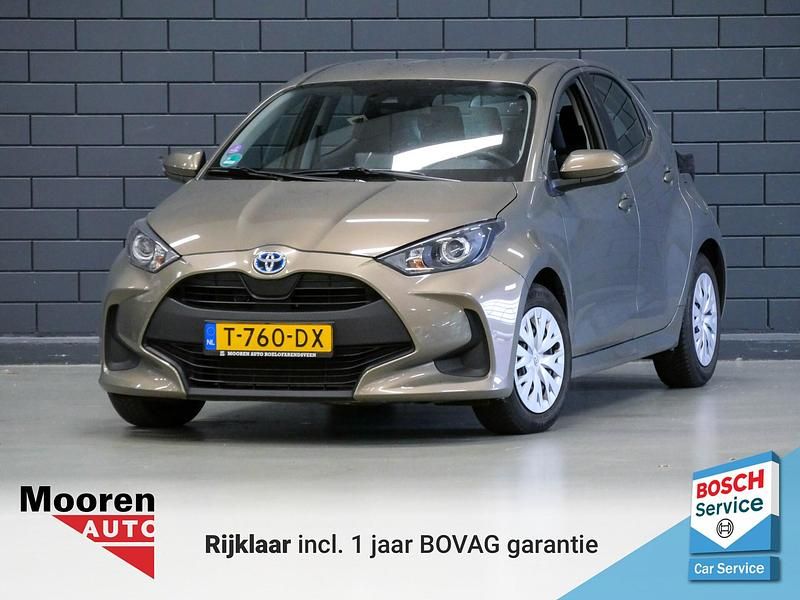 Groen Gebruikt 2023 Toyota Yaris Active Hatchback | € 20.950 (Eerlijke prijs) - Afbeelding 1/4
