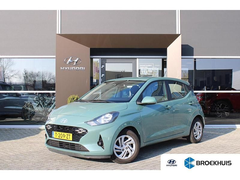 Groen Occasion 2023 Hyundai i10 Comfort Hatchback | € 12.600 (Goede deal) - Afbeelding 1/4