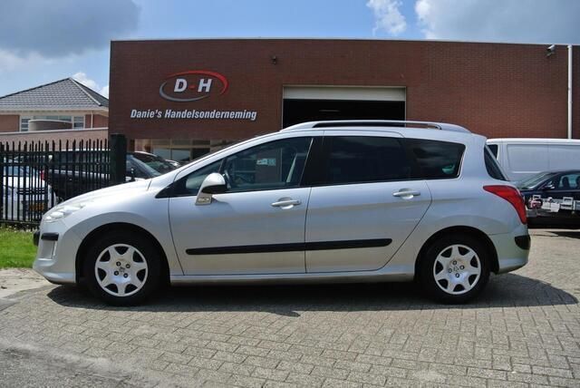 Grijs Gebruikt 2008 Peugeot 308 Stationwagen | € 2.099 (Eerlijke prijs) - Afbeelding 1/4