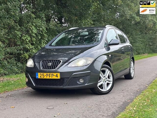Grijs Gebruikt 2011 Seat Altea XL Ecomotive MPV | € 2.450 (Goede deal) - Afbeelding 1/4