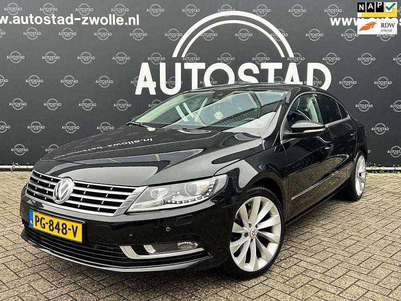 Zwart (metallic) Gebruikt 2013 VW CC Sedan | € 9.950 - Afbeelding 1/4