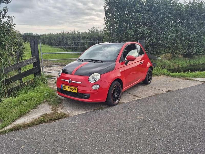 Rood Occasion 2010 Fiat 500 Sport Hatchback | € 3.995 (Eerlijke prijs) - Afbeelding 1/4