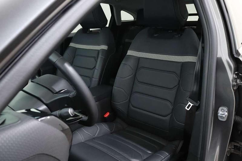 Occasion Citroën e-C4 Shine 114 kW (156 PK) 2023 Grijs SUV